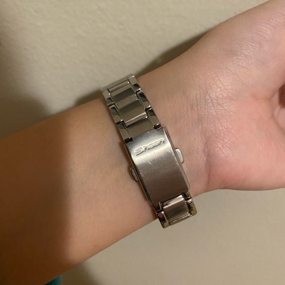 Casio watch - Picture 3 of 3